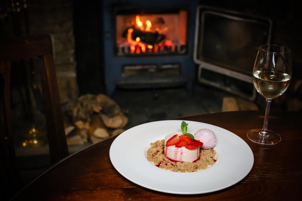 The Plough Inn & Restaurant Congleton Zewnętrze zdjęcie